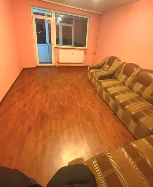 Giurgiului, stradal, bloc reabilitat, fara risc seismic, ocazie,